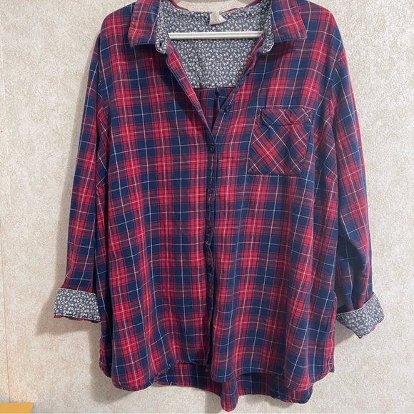 Upcycled “Gardening” cotton flannel with back patch. - Picture 5 of 6